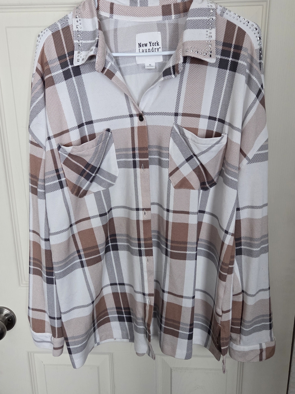 New York Laundry White, Brown & Gray Plaid Button-Down Shirt